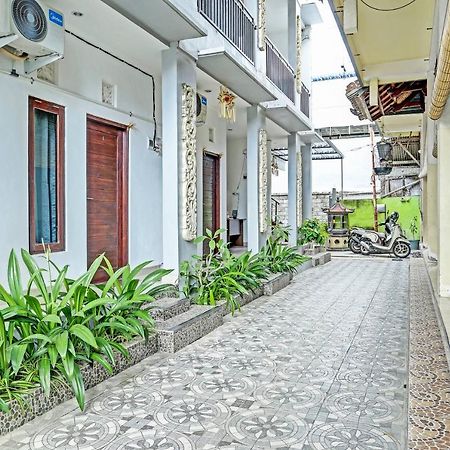 Oyo 91080 Kubu D&D Guesthouse 塞米亚克 外观 照片