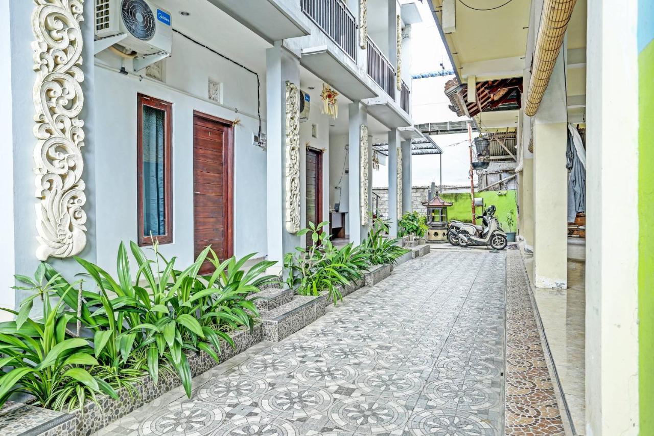 Oyo 91080 Kubu D&D Guesthouse 塞米亚克 外观 照片