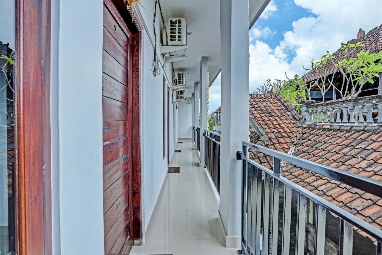 Oyo 91080 Kubu D&D Guesthouse 塞米亚克 外观 照片